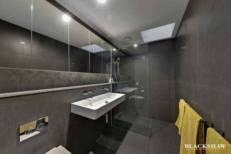 146 Hopetoun Circuit Yarralumla 146 Hopetoun Circuit Yarralumla