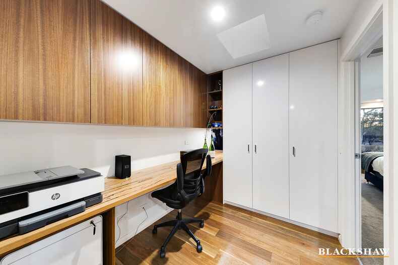 146 Hopetoun Circuit Yarralumla 146 Hopetoun Circuit Yarralumla