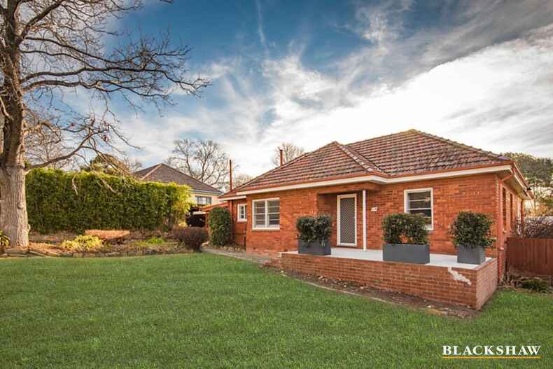 24 Barrallier Street Griffith 24 Barrallier Street Griffith