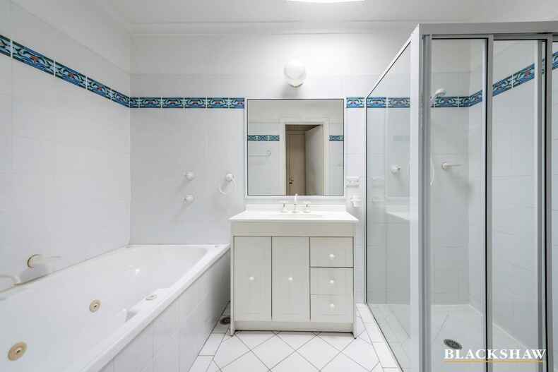 102 Hodgson Crescent Pearce 102 Hodgson Crescent Pearce