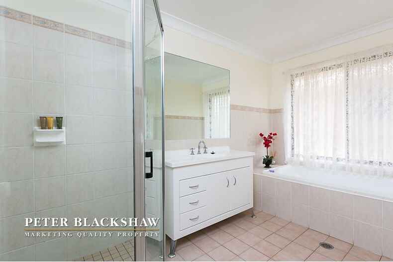 12 Woodridge Place Karabar