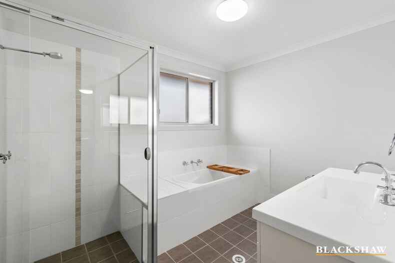 13 Freycinet Drive Sunshine Bay 13 Freycinet Drive Sunshine Bay