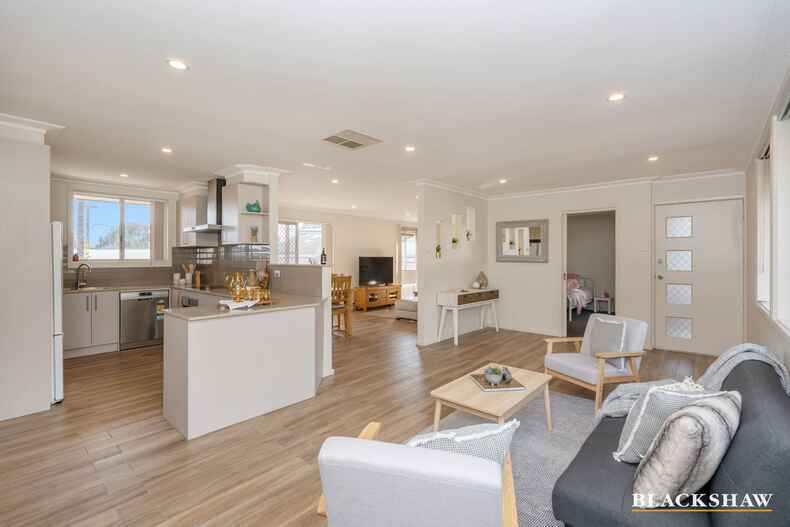 11 Counsel Street Holder 11 Counsel Street Holder