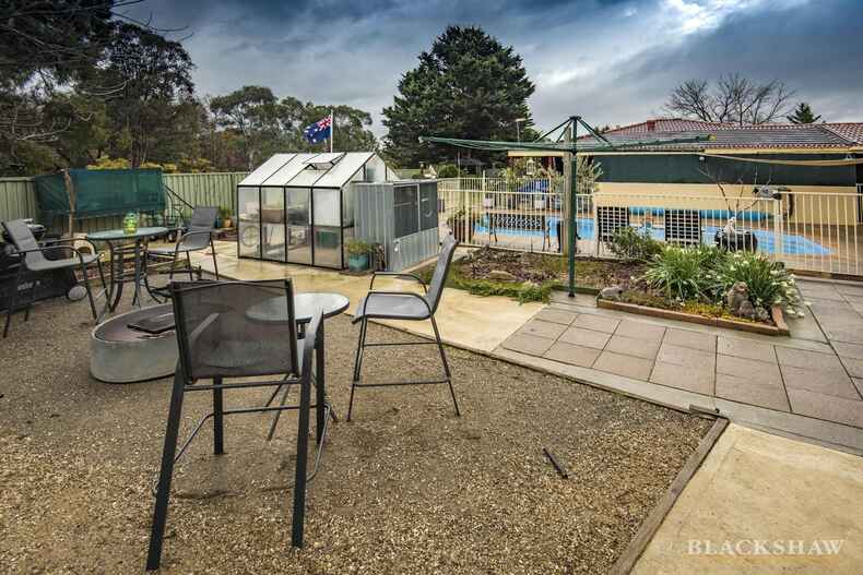 10 Haugh Place Oxley 10 Haugh Place Oxley