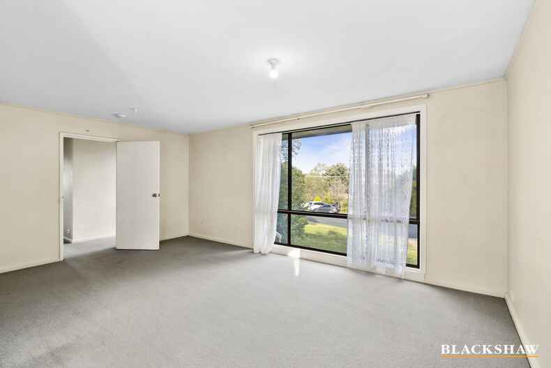 6 Alinda Place Giralang 6 Alinda Place Giralang