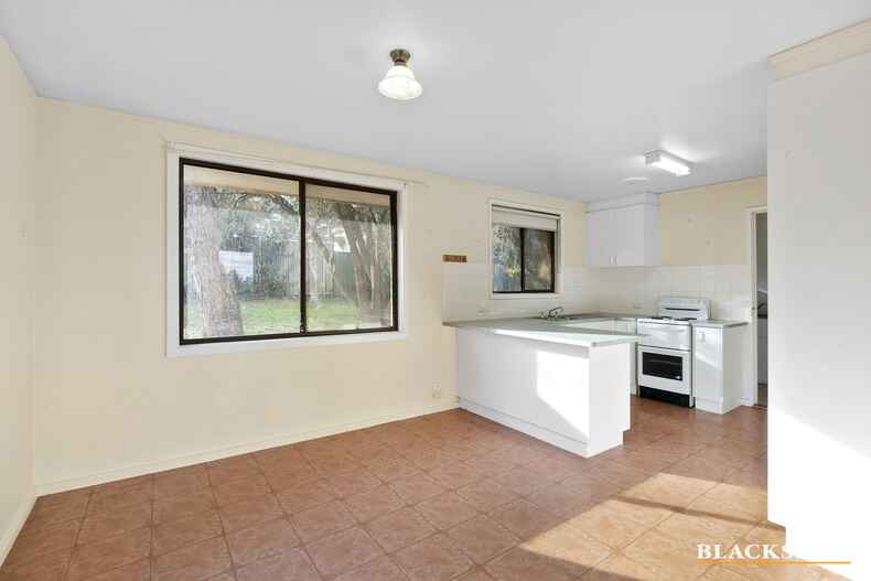 6 Alinda Place Giralang 6 Alinda Place Giralang