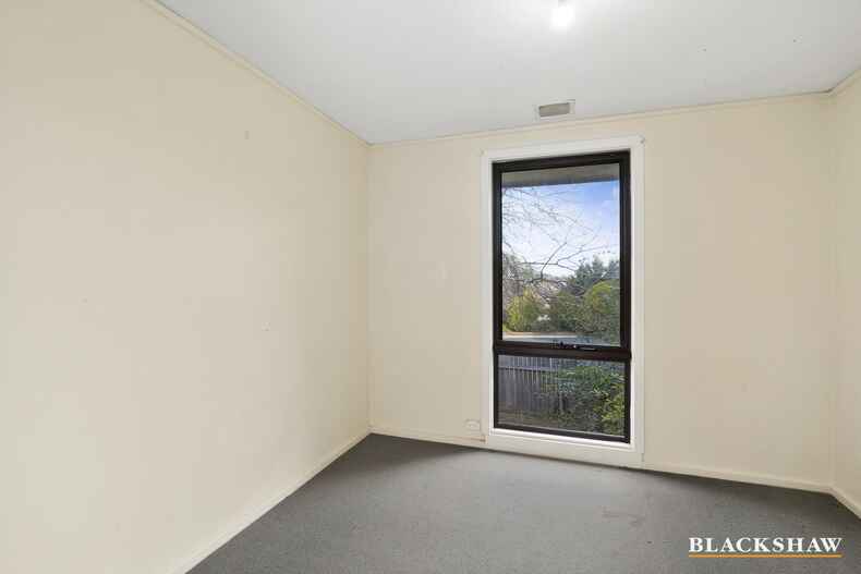 6 Alinda Place Giralang 6 Alinda Place Giralang