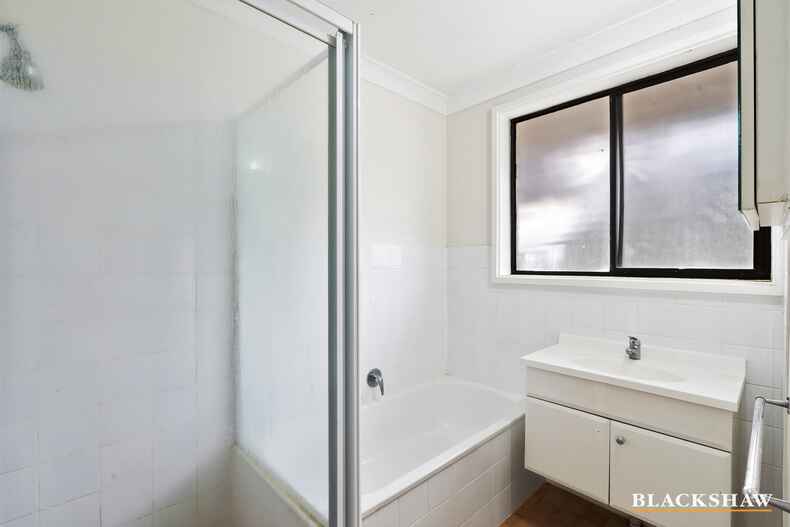 6 Alinda Place Giralang 6 Alinda Place Giralang