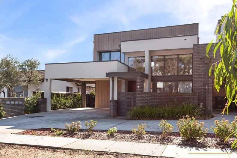 1/106 Mawson Drive Mawson 1/106 Mawson Drive Mawson