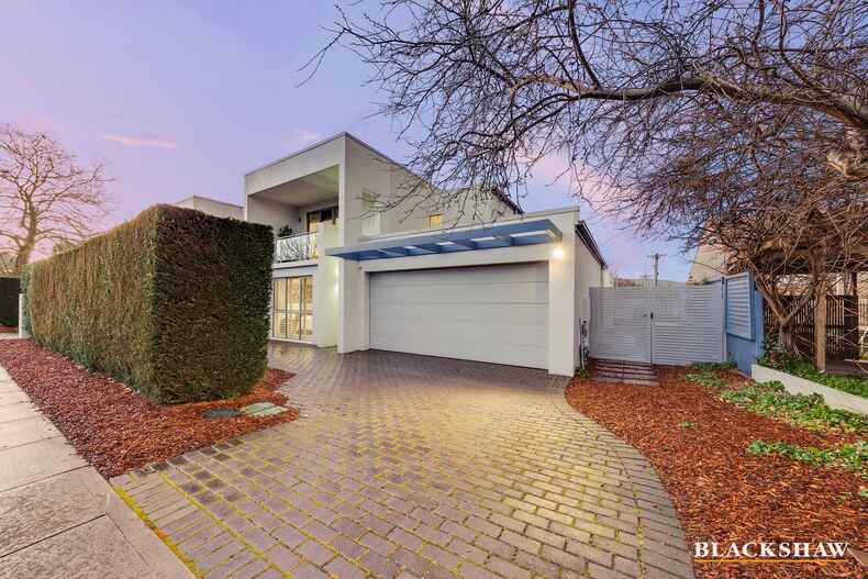 1B Weston Street Yarralumla