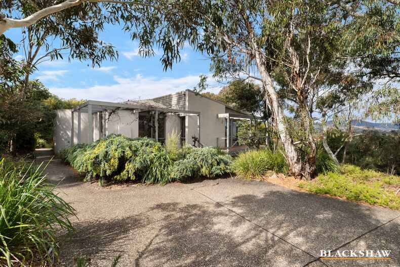 6 Cuthbertson Crescent Oxley