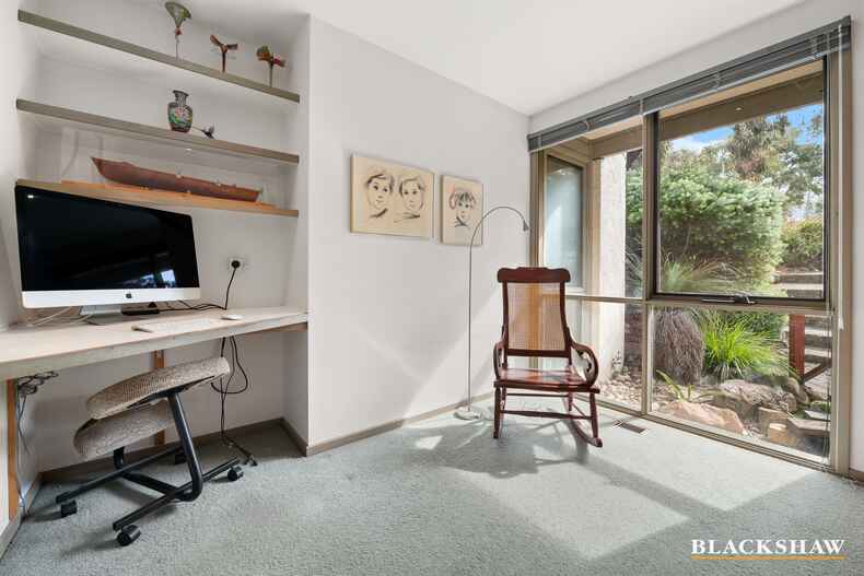 6 Cuthbertson Crescent Oxley 6 Cuthbertson Crescent Oxley