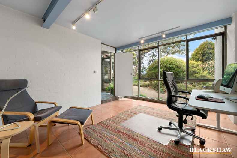 6 Cuthbertson Crescent Oxley 6 Cuthbertson Crescent Oxley