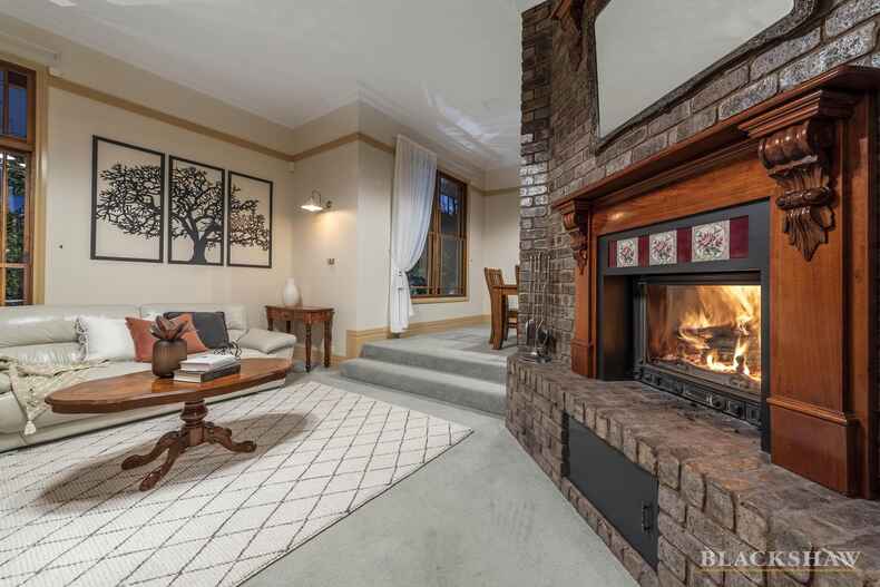 1 Richter Close Fadden 1 Richter Close Fadden