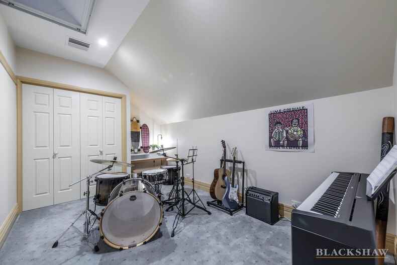 1 Richter Close Fadden 1 Richter Close Fadden