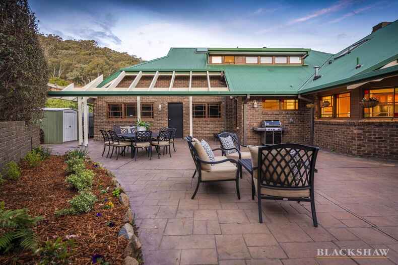 1 Richter Close Fadden 1 Richter Close Fadden