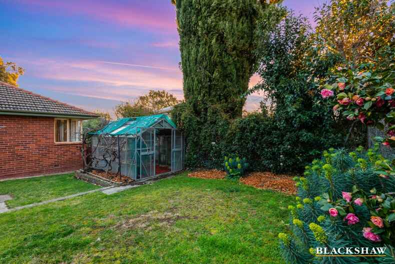 16 Hopetoun Circuit Deakin 16 Hopetoun Circuit Deakin