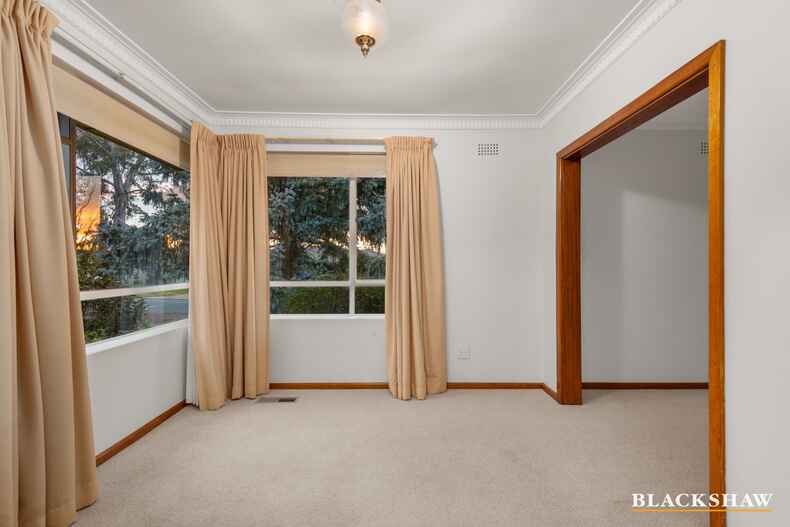 16 Hopetoun Circuit Deakin 16 Hopetoun Circuit Deakin