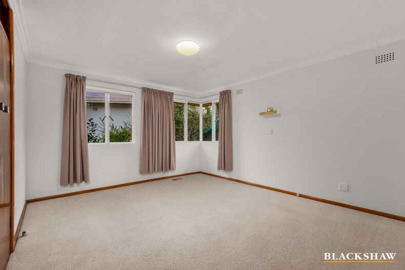 16 Hopetoun Circuit Deakin 16 Hopetoun Circuit Deakin