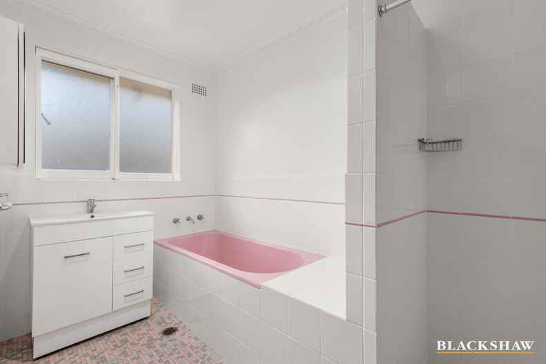 16 Hopetoun Circuit Deakin 16 Hopetoun Circuit Deakin