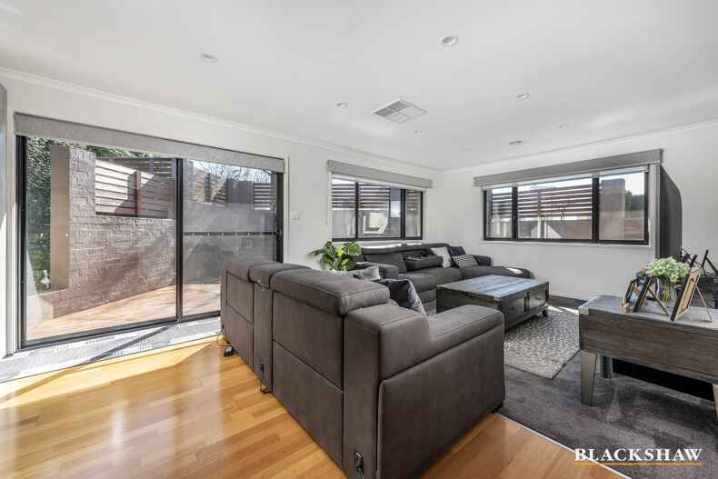 2 Benaroon Circuit Amaroo 2 Benaroon Circuit Amaroo