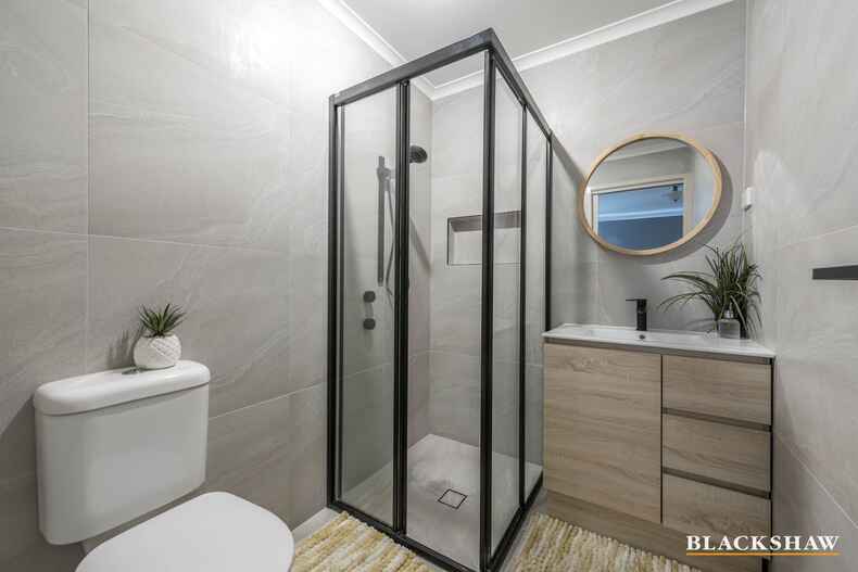 2 Benaroon Circuit Amaroo 2 Benaroon Circuit Amaroo