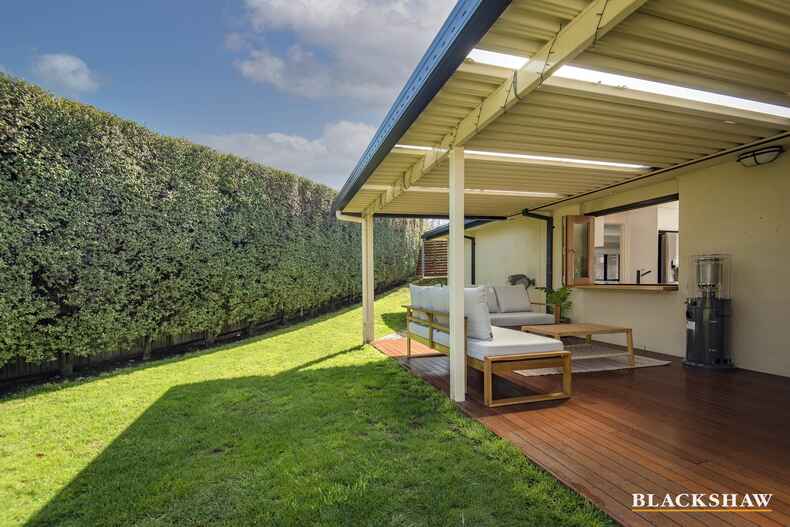 2 Benaroon Circuit Amaroo 2 Benaroon Circuit Amaroo