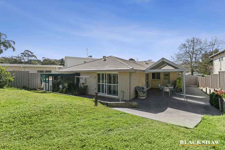 27 Yugura Street Malua Bay