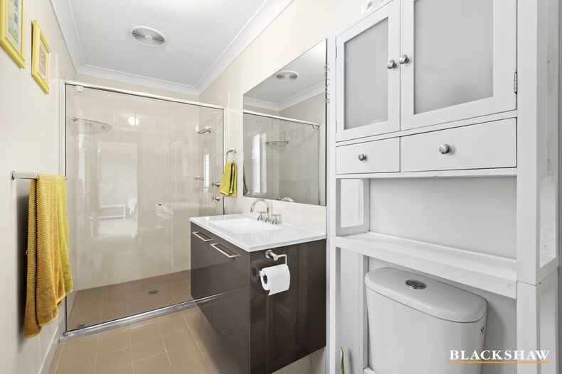 27 Yugura Street Malua Bay