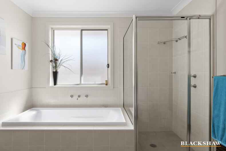 27 Yugura Street Malua Bay