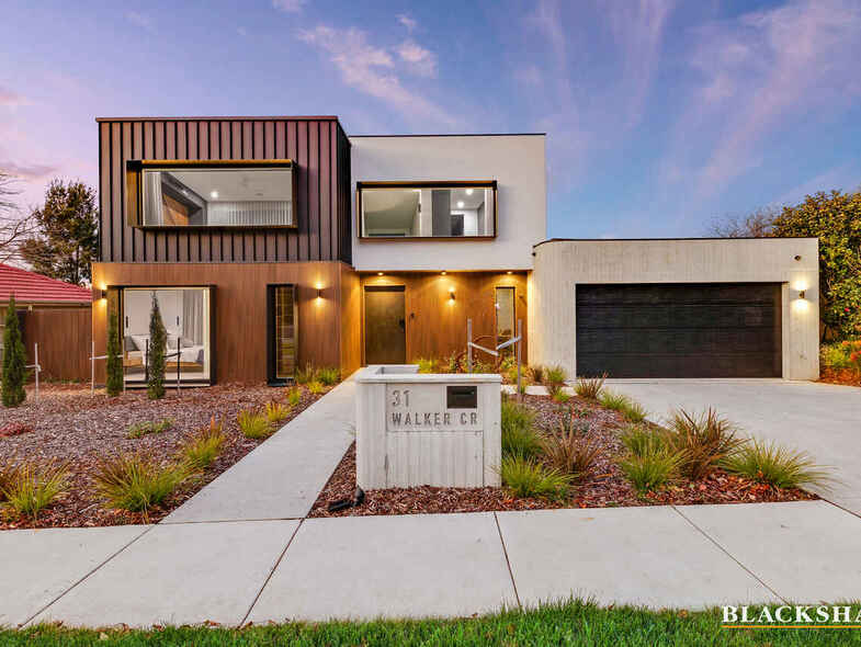 Extroverted Griffith home with Kelly-green staircase ‘encourages opinion’ Extroverted Griffith home with Kelly-green staircase ‘encourages opinion’