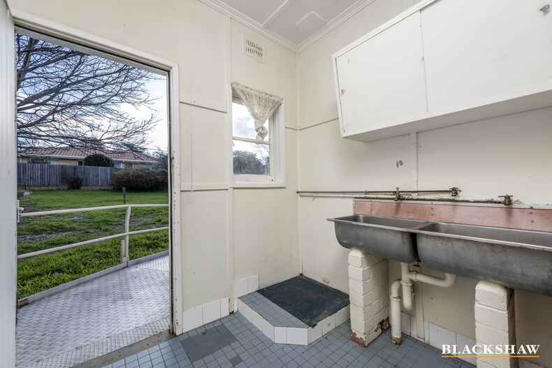 37 Mueller Street Yarralumla 37 Mueller Street Yarralumla