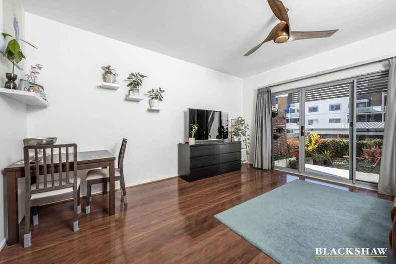 38/58 Max Jacobs Avenue Wright 38/58 Max Jacobs Avenue Wright