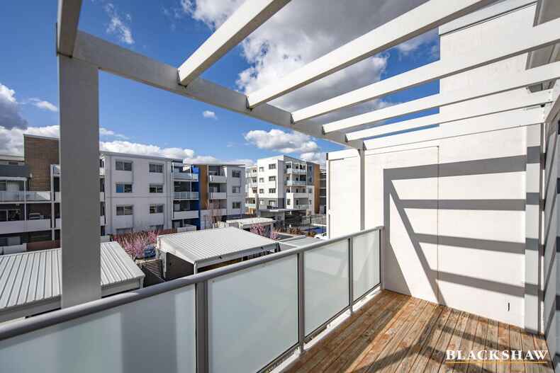 38/58 Max Jacobs Avenue Wright 38/58 Max Jacobs Avenue Wright