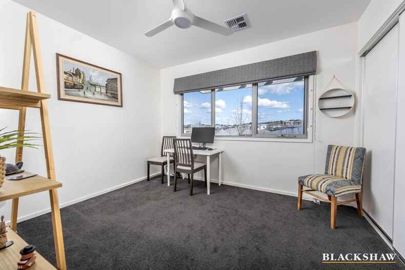 38/58 Max Jacobs Avenue Wright 38/58 Max Jacobs Avenue Wright