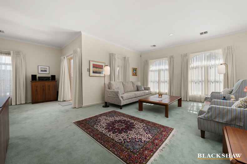 8/10 Taronga Place O'Malley 8/10 Taronga Place O'Malley