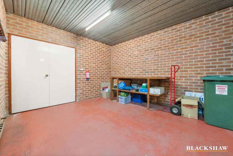 8/10 Taronga Place O'Malley 8/10 Taronga Place O'Malley