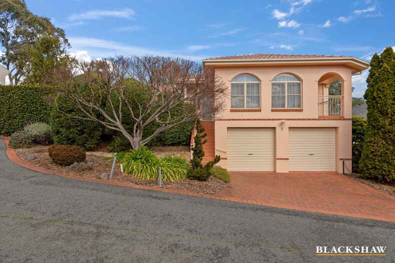 8/10 Taronga Place O'Malley 8/10 Taronga Place O'Malley