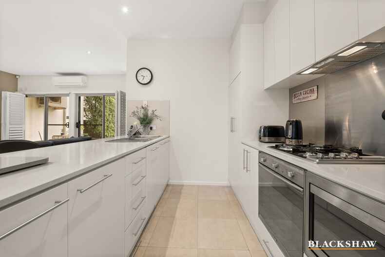 32 Aspinall Street Watson 32 Aspinall Street Watson