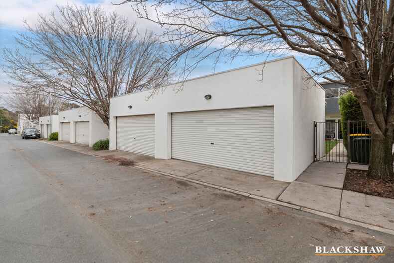 32 Aspinall Street Watson 32 Aspinall Street Watson