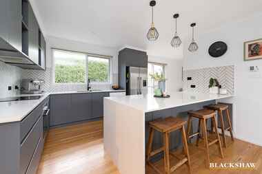 50 Ross Smith Crescent Scullin