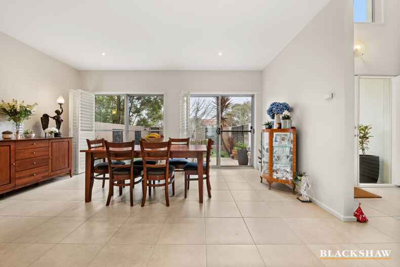 32 Aspinall Street Watson 32 Aspinall Street Watson