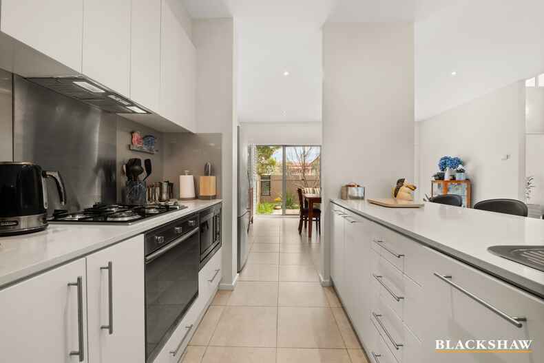 32 Aspinall Street Watson 32 Aspinall Street Watson