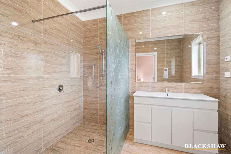 6 Freycinet Drive Sunshine Bay 6 Freycinet Drive Sunshine Bay