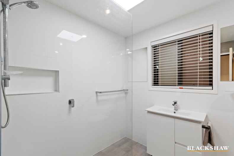 5/692-696 Beach Road Surf Beach 5/692-696 Beach Road Surf Beach