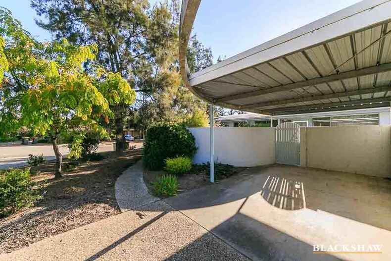 1/3 Dendy Place Florey 1/3 Dendy Place Florey