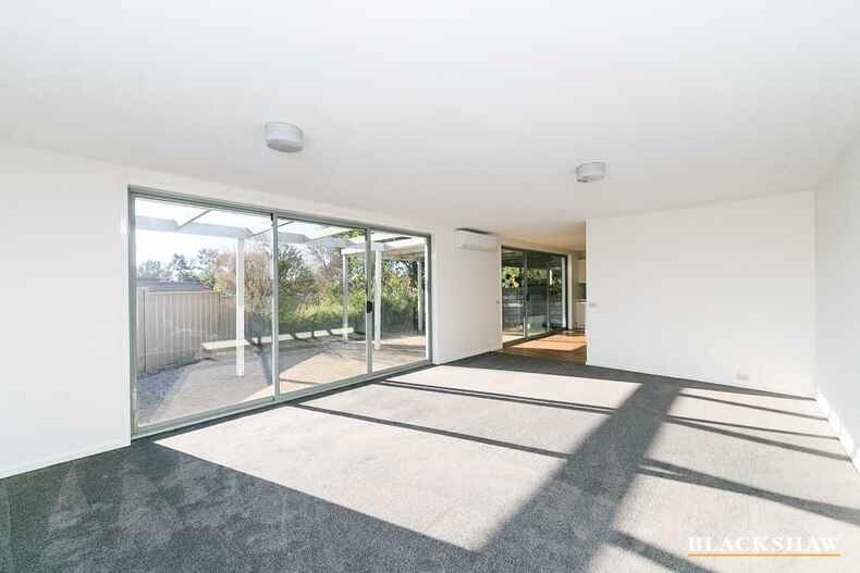 1/3 Dendy Place Florey 1/3 Dendy Place Florey