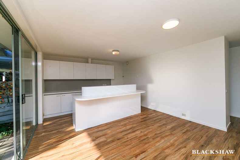 1/3 Dendy Place Florey 1/3 Dendy Place Florey