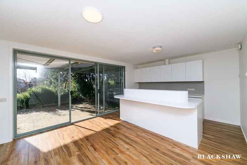 1/3 Dendy Place Florey 1/3 Dendy Place Florey