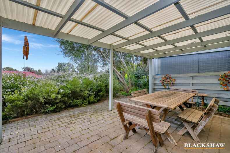 1/3 Dendy Place Florey 1/3 Dendy Place Florey